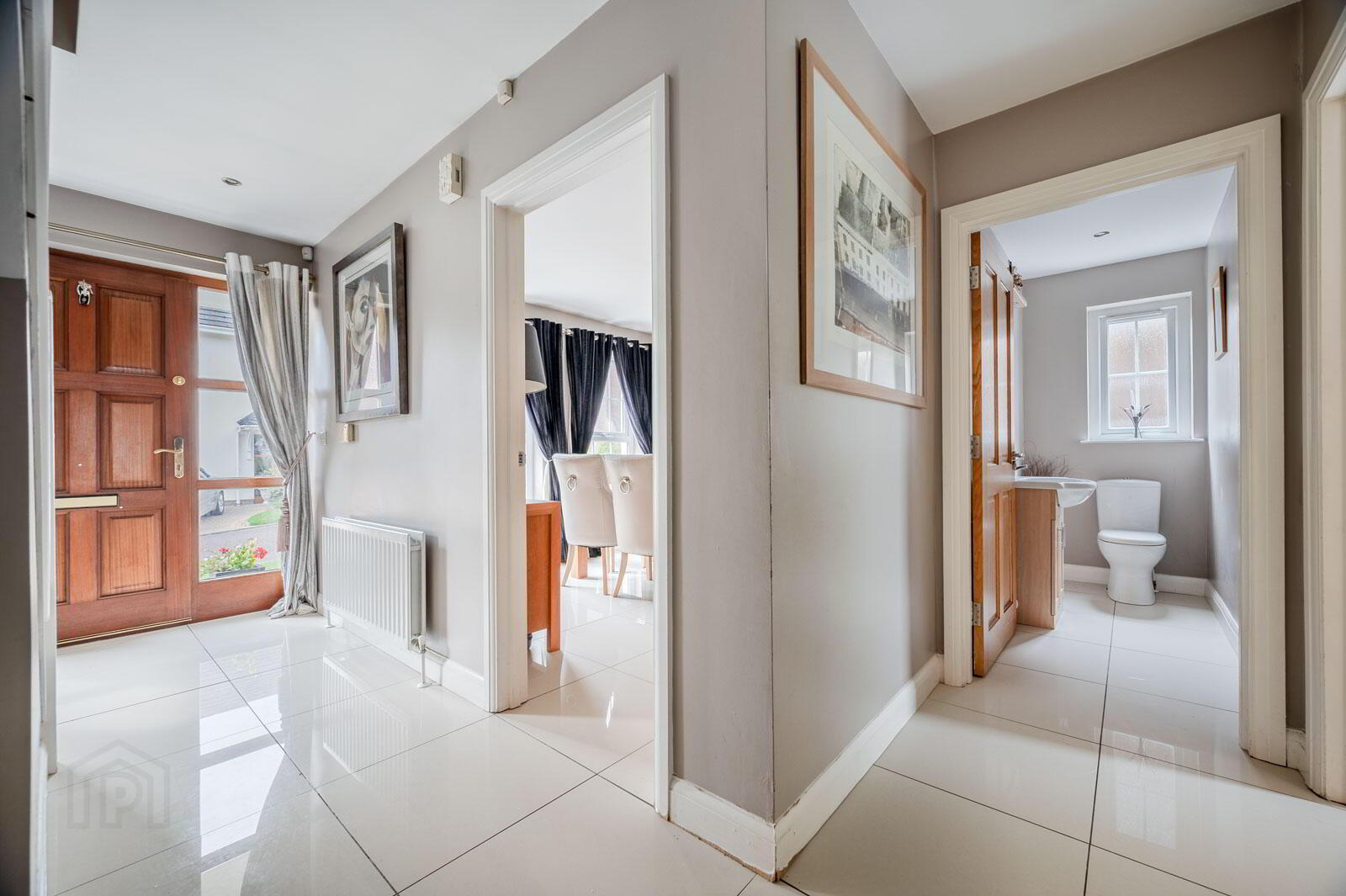 30 Walmer Grove 5 of 31