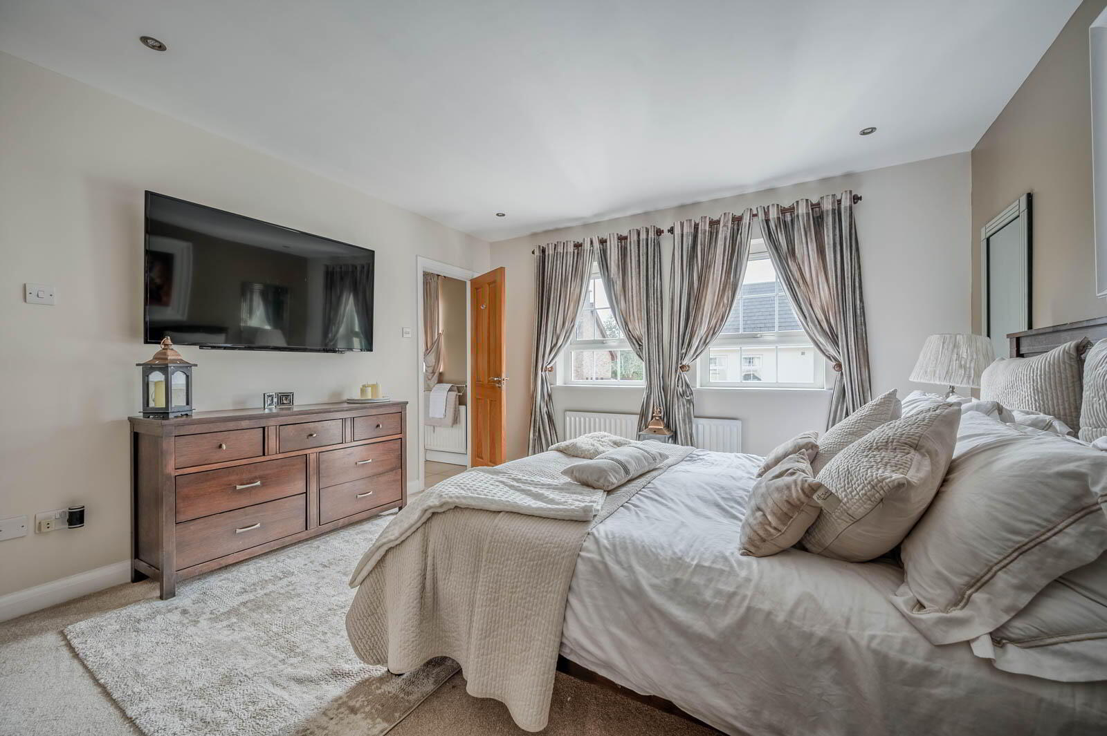 30 Walmer Grove 23 of 31