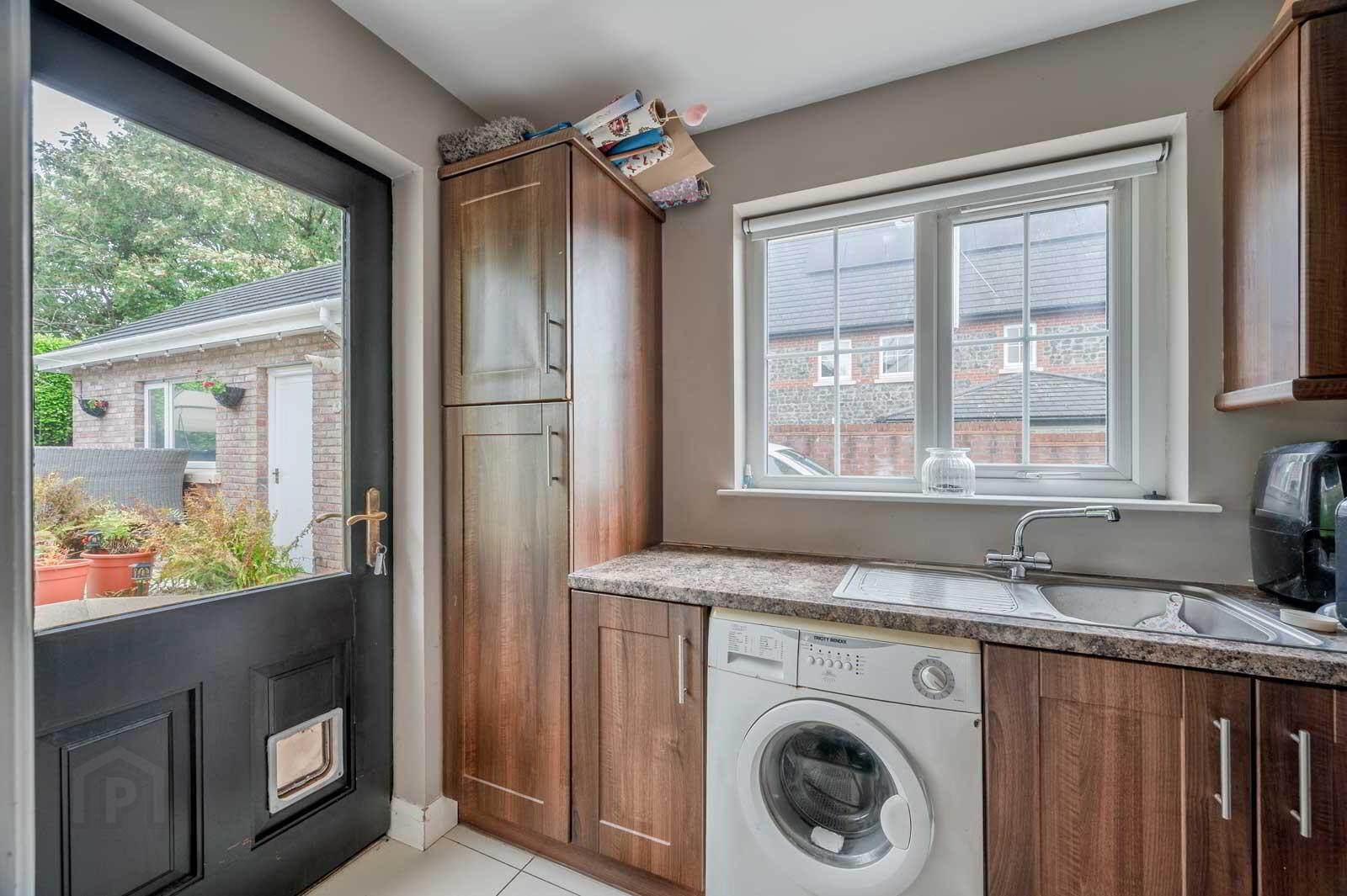 30 Walmer Grove 19 of 31