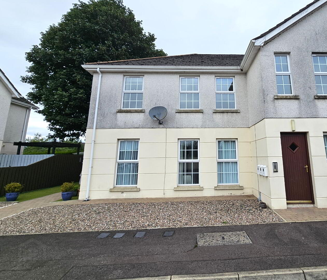 8 Fairfields 1 of 8