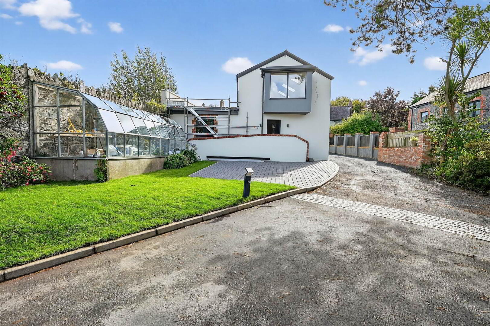 'The Barn', 6a Maxwell Lane 1 of 36