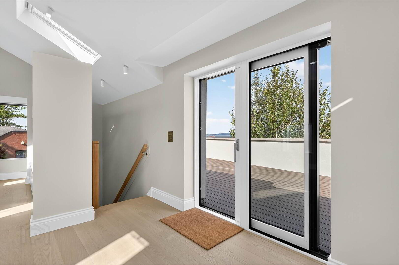 'The Barn', 6a Maxwell Lane 32 of 36