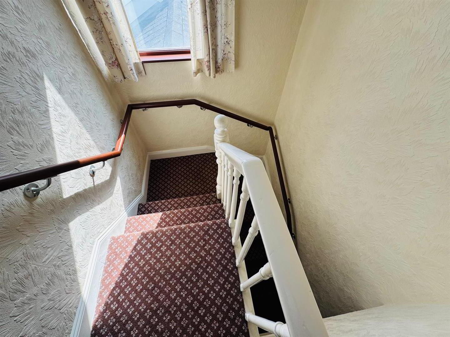 33 Iona Terrace 8 of 14