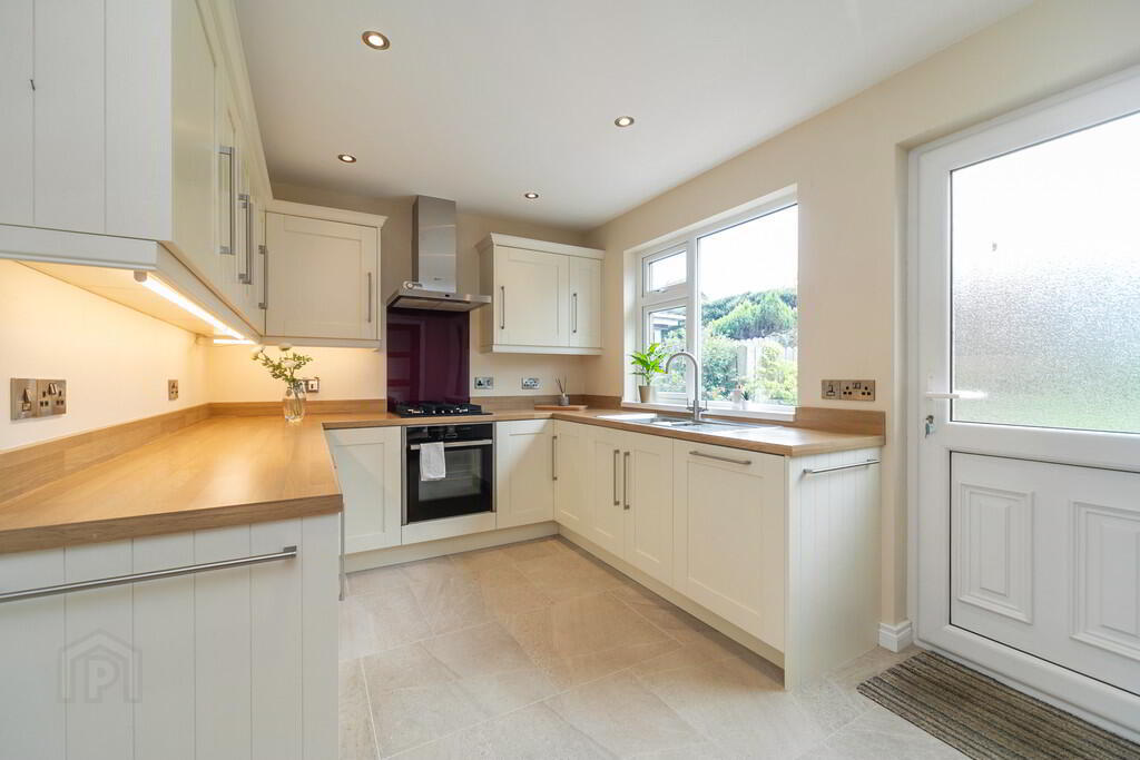 94 Trossachs Drive 12 of 36