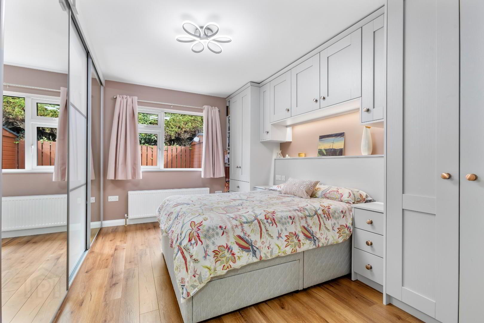169 Castle Park 26 of 46