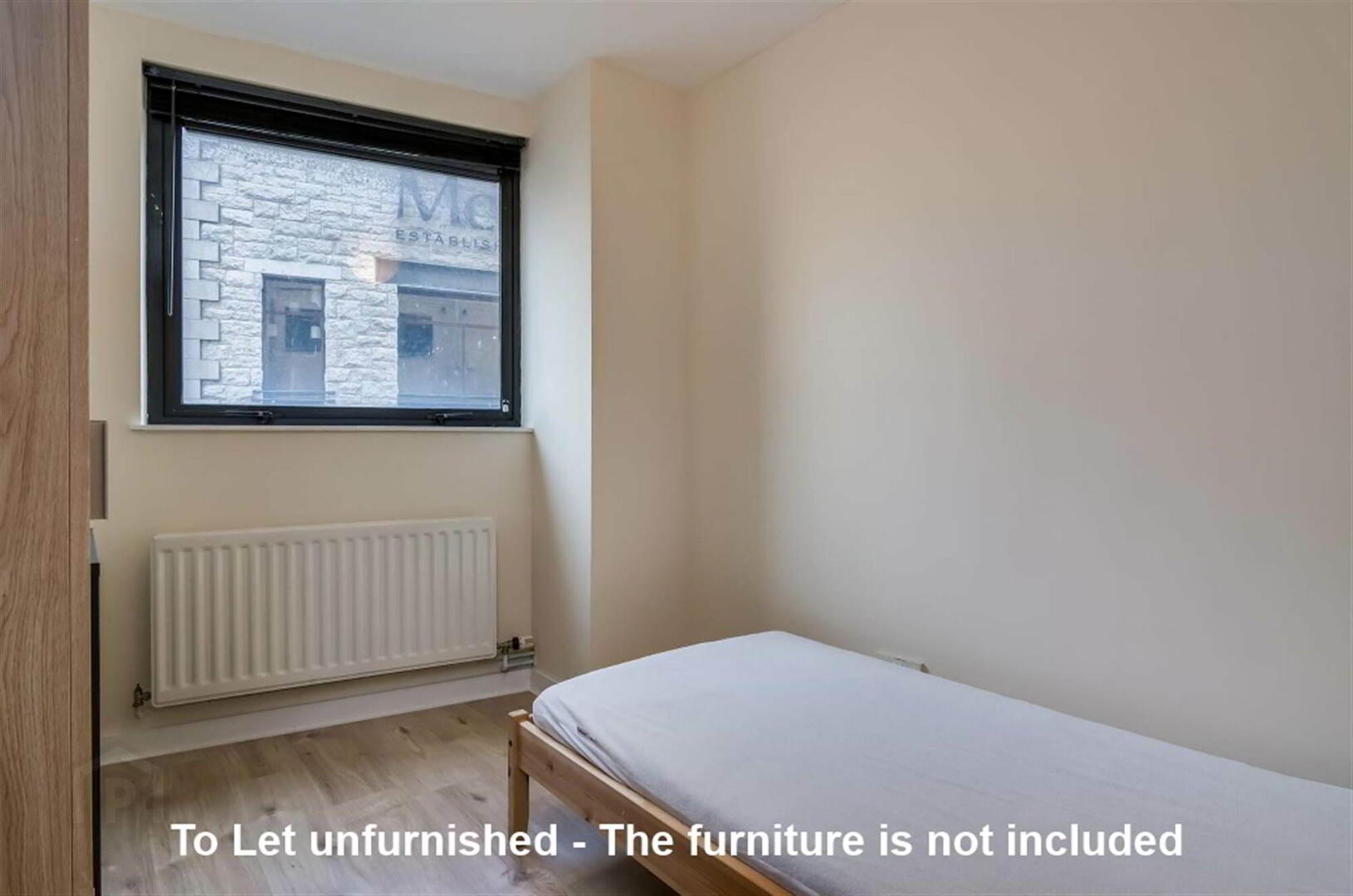 16 Queens Square, 17 Queens Square 10 of 12