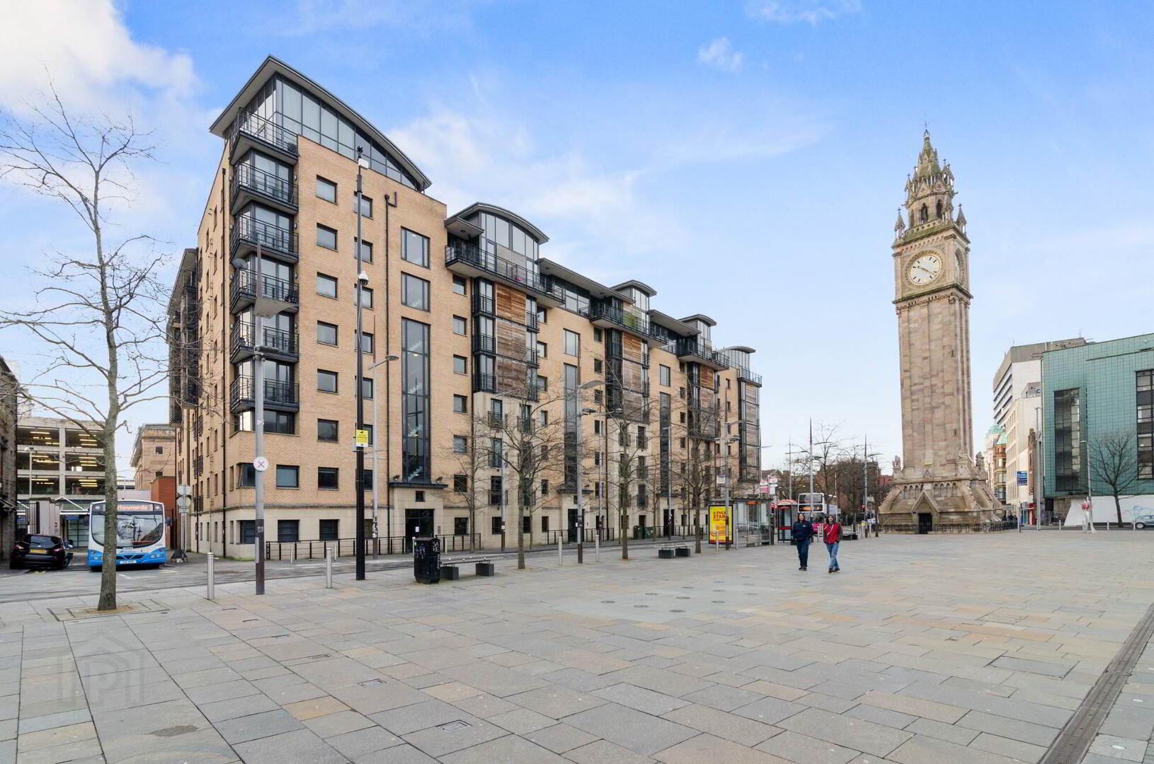 16 Queens Square, 17 Queens Square 1 of 12