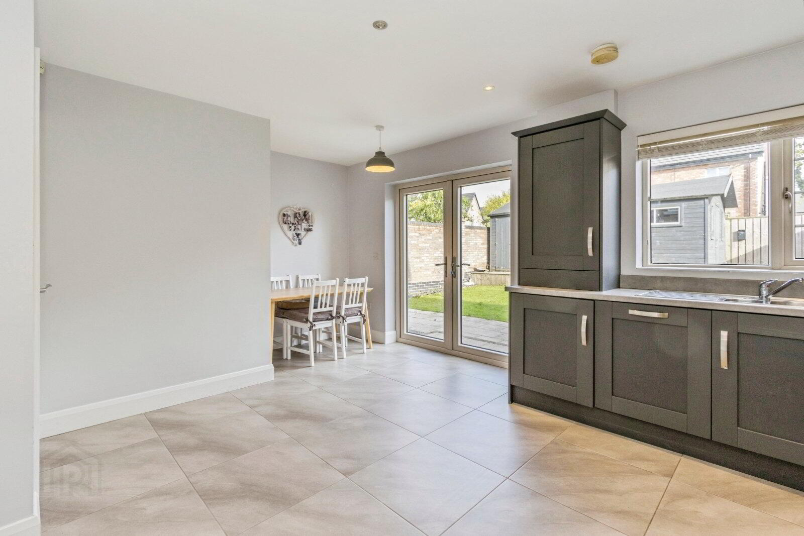 48 Woodbrook Avenue 7 of 21