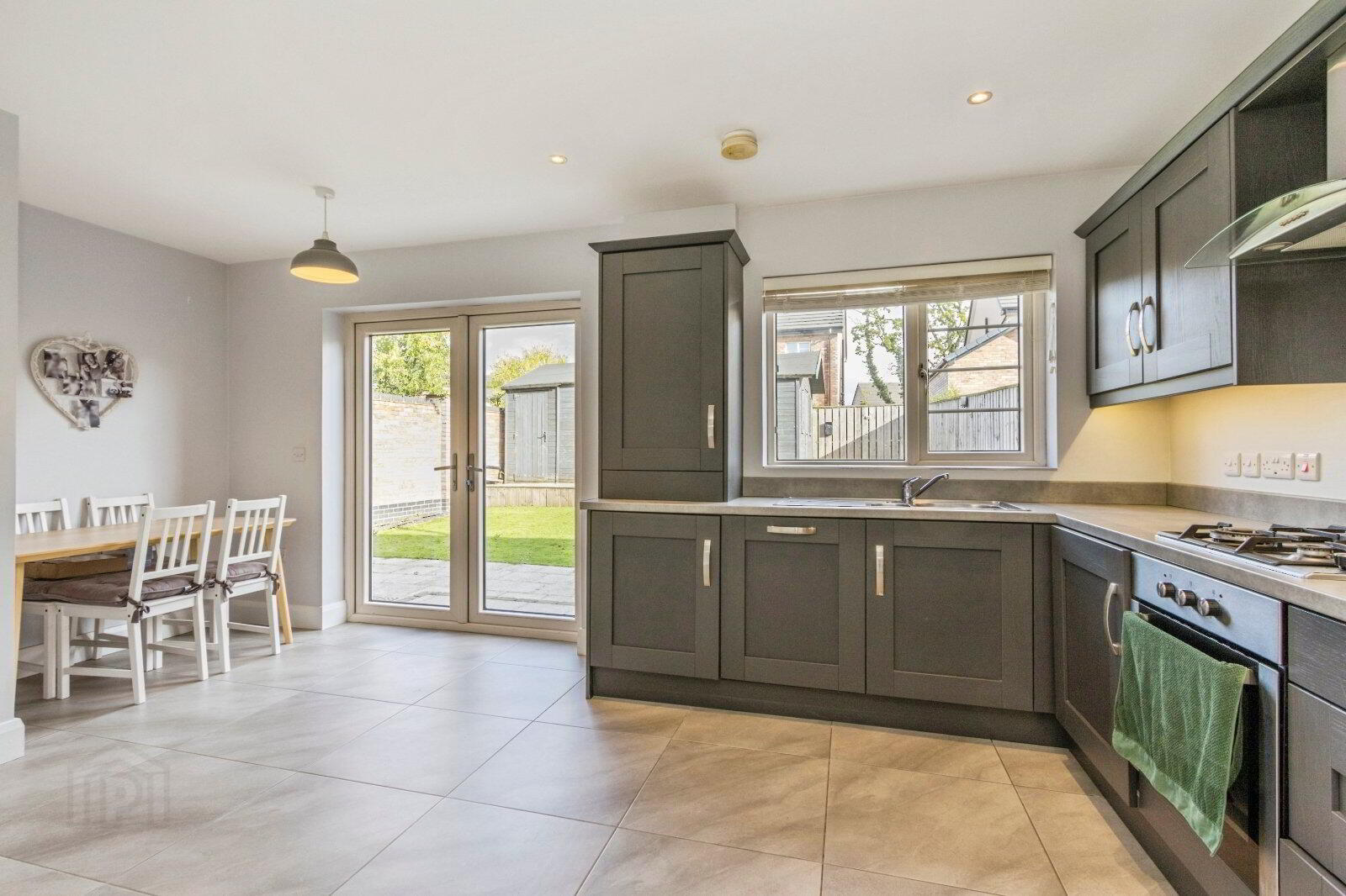 48 Woodbrook Avenue 9 of 21