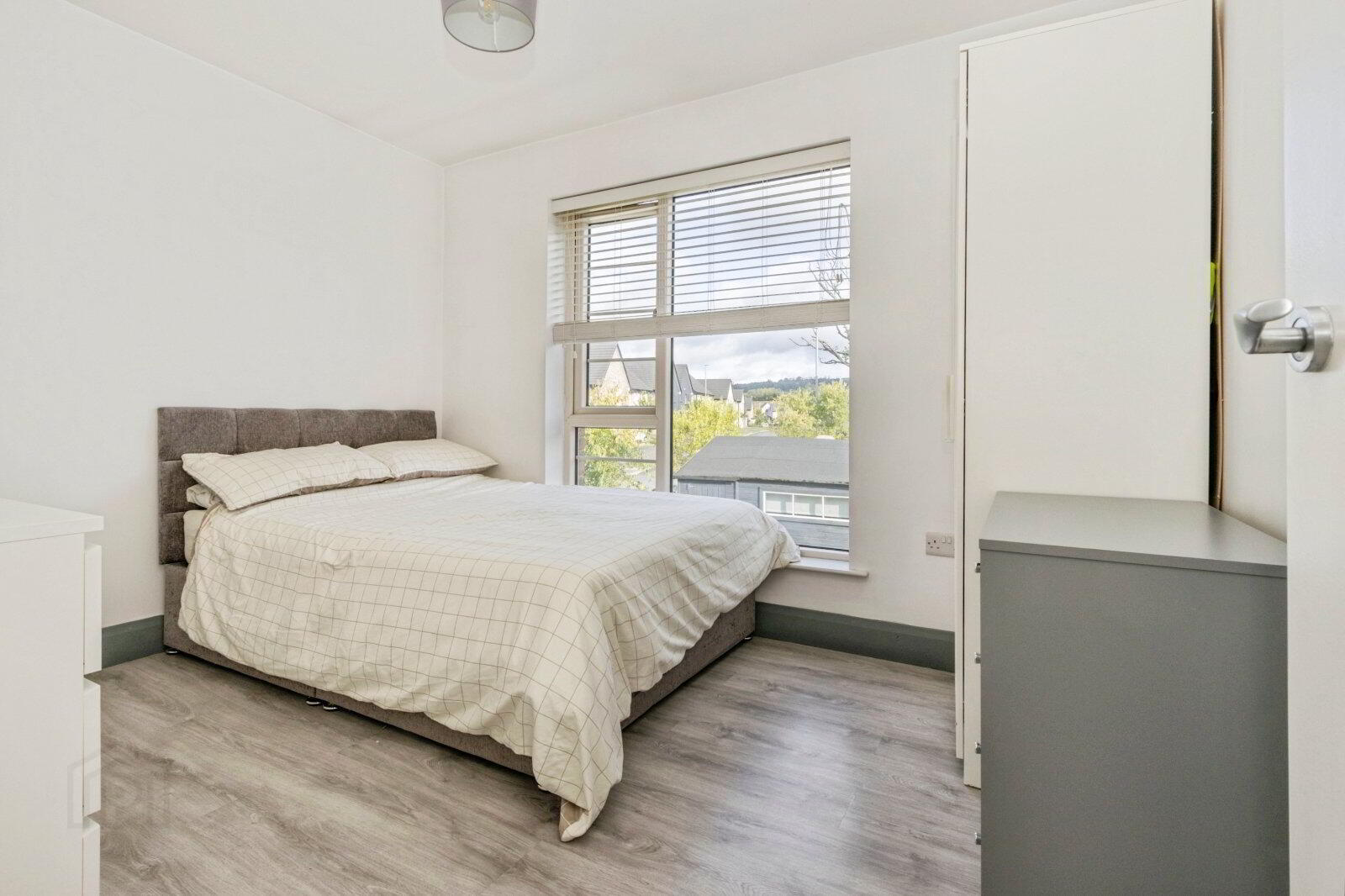 48 Woodbrook Avenue 12 of 21