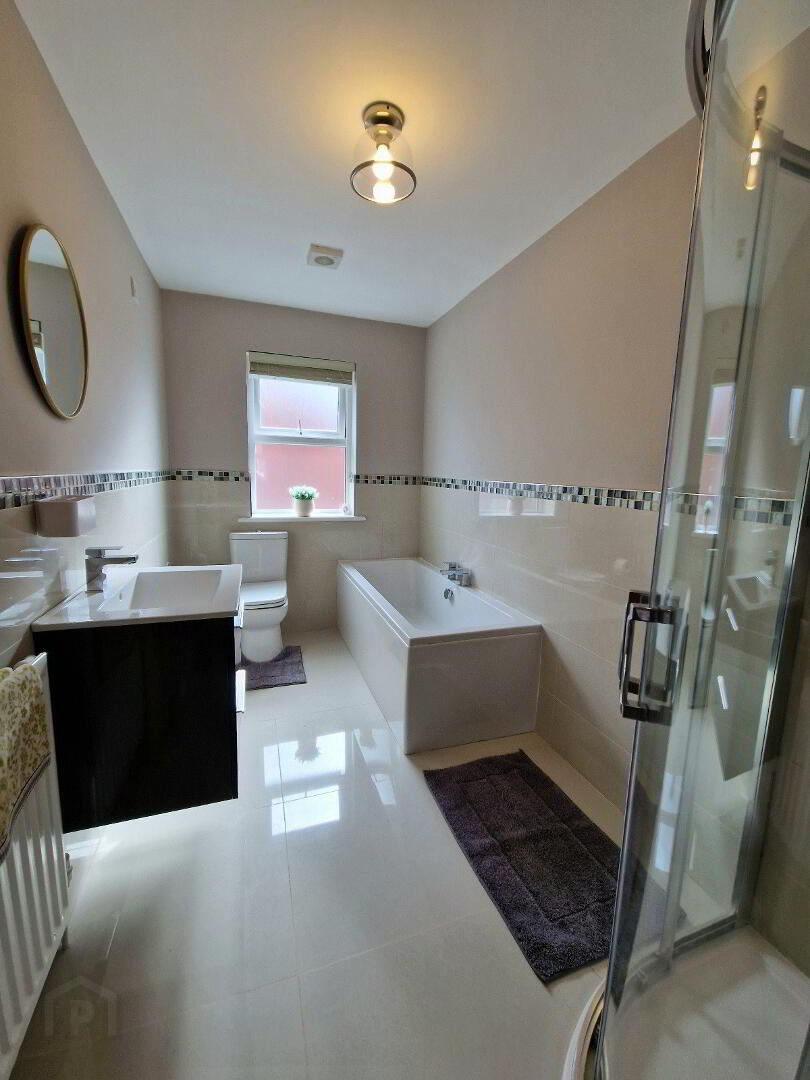 17 Lis Ard Court 28 of 35