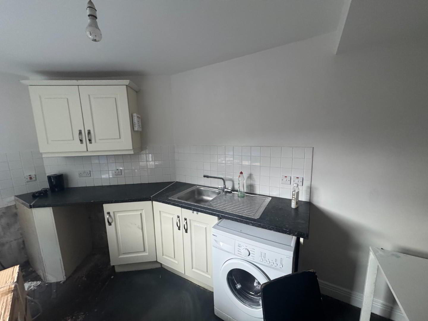 5a Baronet Street 2 of 5
