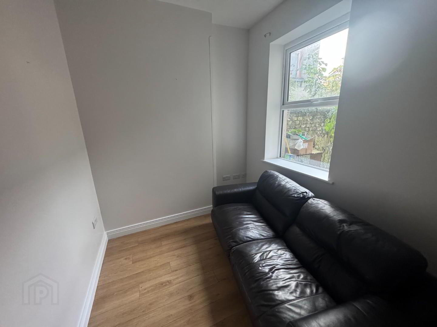 5a Baronet Street 3 of 5