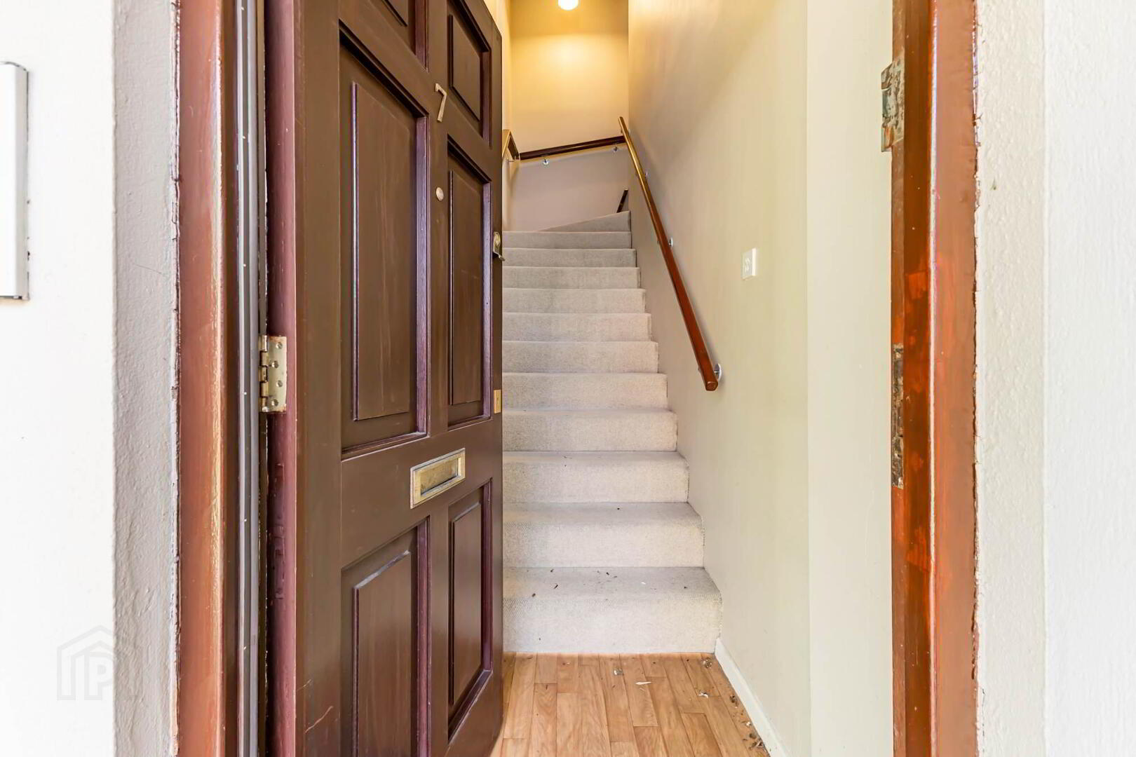 7 Garvey Court 3 of 16