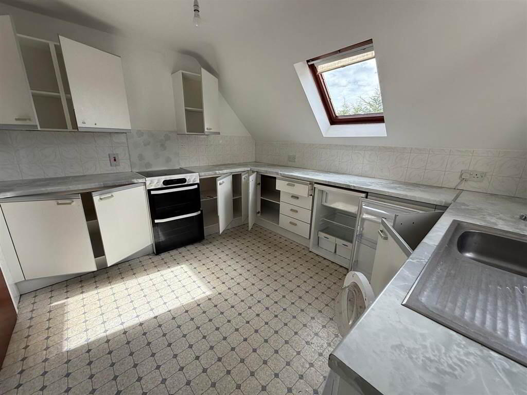 Apt 3, Thornleigh Court 3 of 7