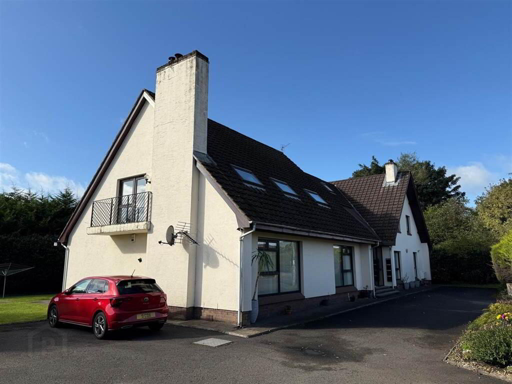 Apt 3, Thornleigh Court 1 of 7
