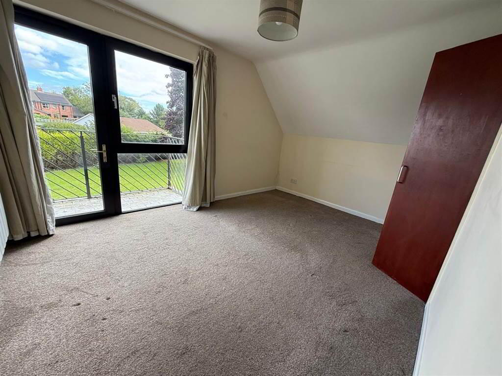 Apt 3, Thornleigh Court 4 of 7