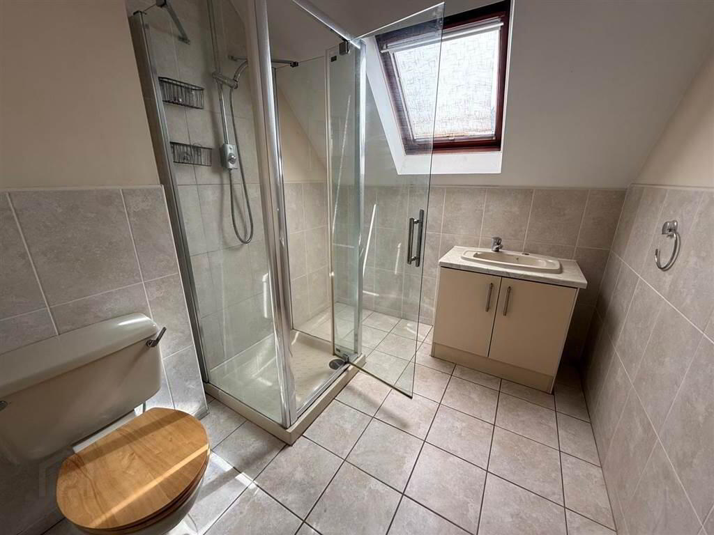 Apt 3, Thornleigh Court 6 of 7