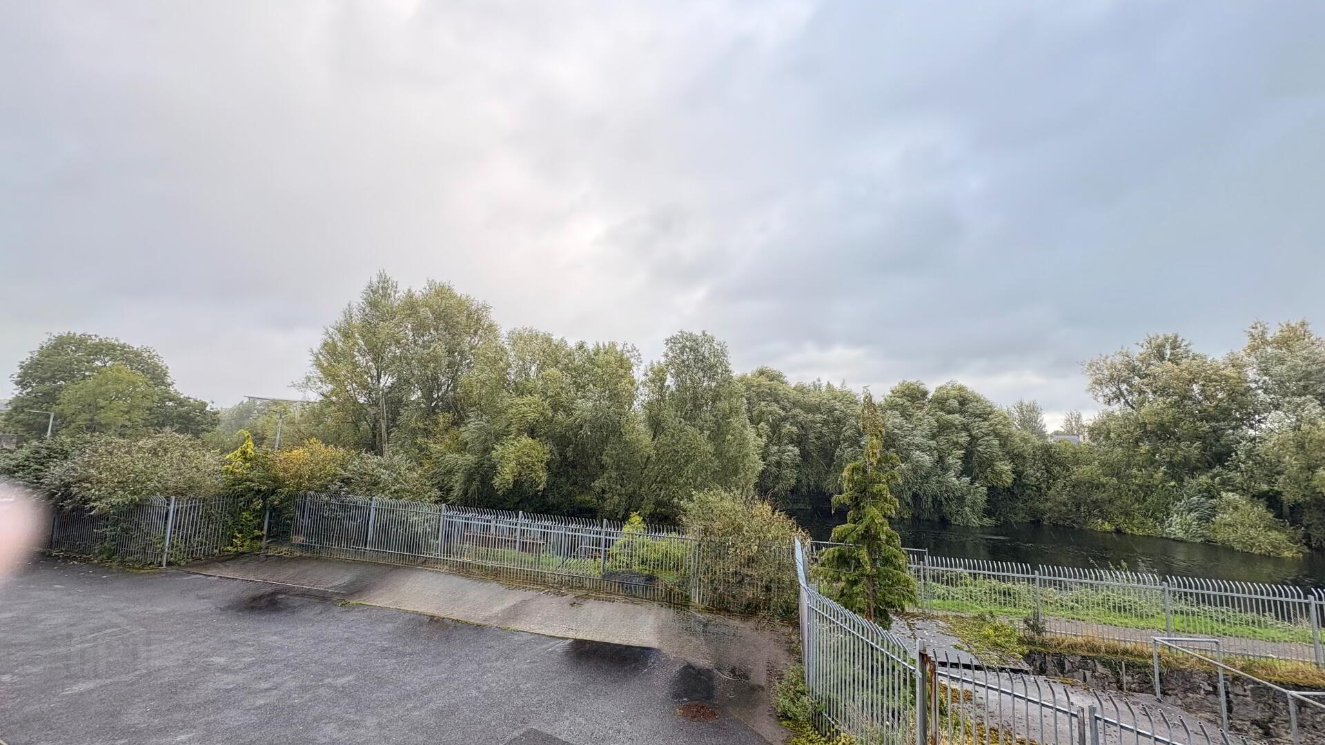 Apartment 44 Ferrybank, Leighlin Road 10 of 11