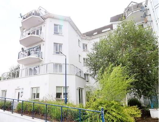 Apartment 44 Ferrybank, Leighlin Road 1 of 11