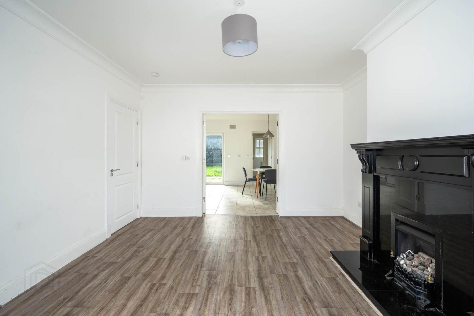 1 Oranview 4 of 33