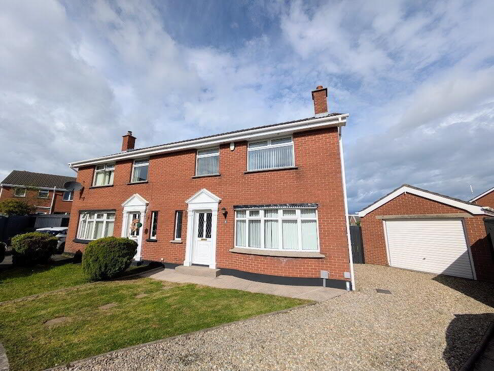 10 Cloverhill Drive 1 of 15
