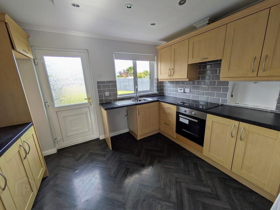 10 Cloverhill Drive 7 of 15