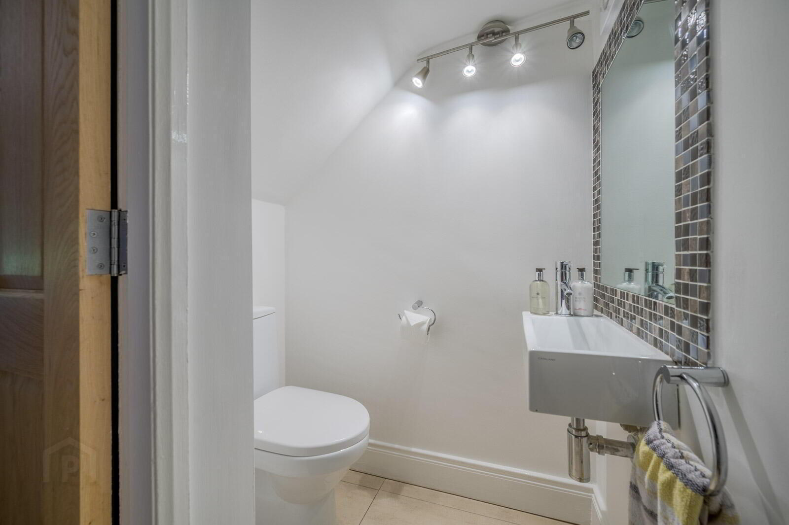 94 Old Holywood Road 21 of 41