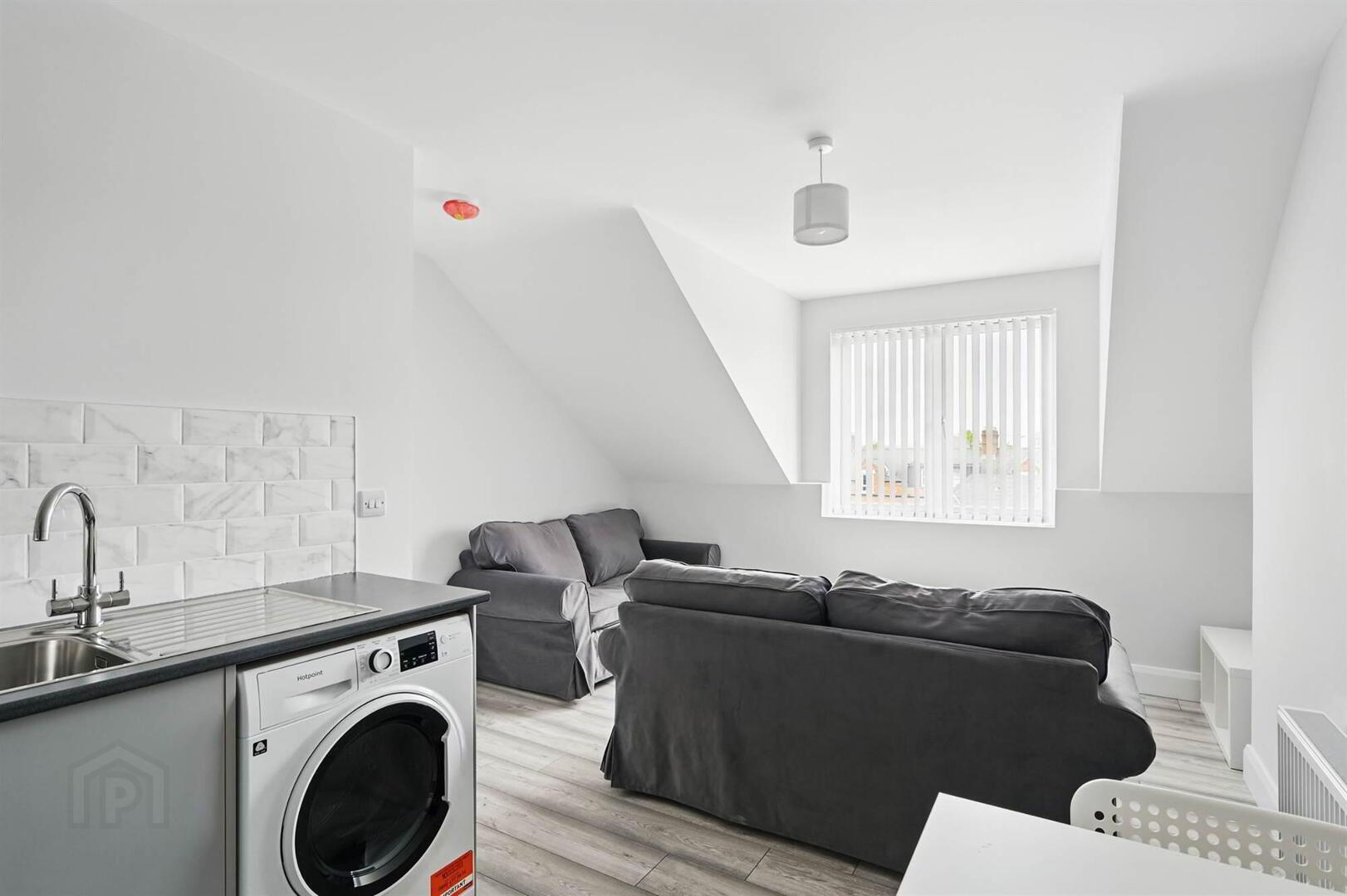 Apt 8 AFFORDALE HOUSING Only**, 37 Wellington Park 8 of 14