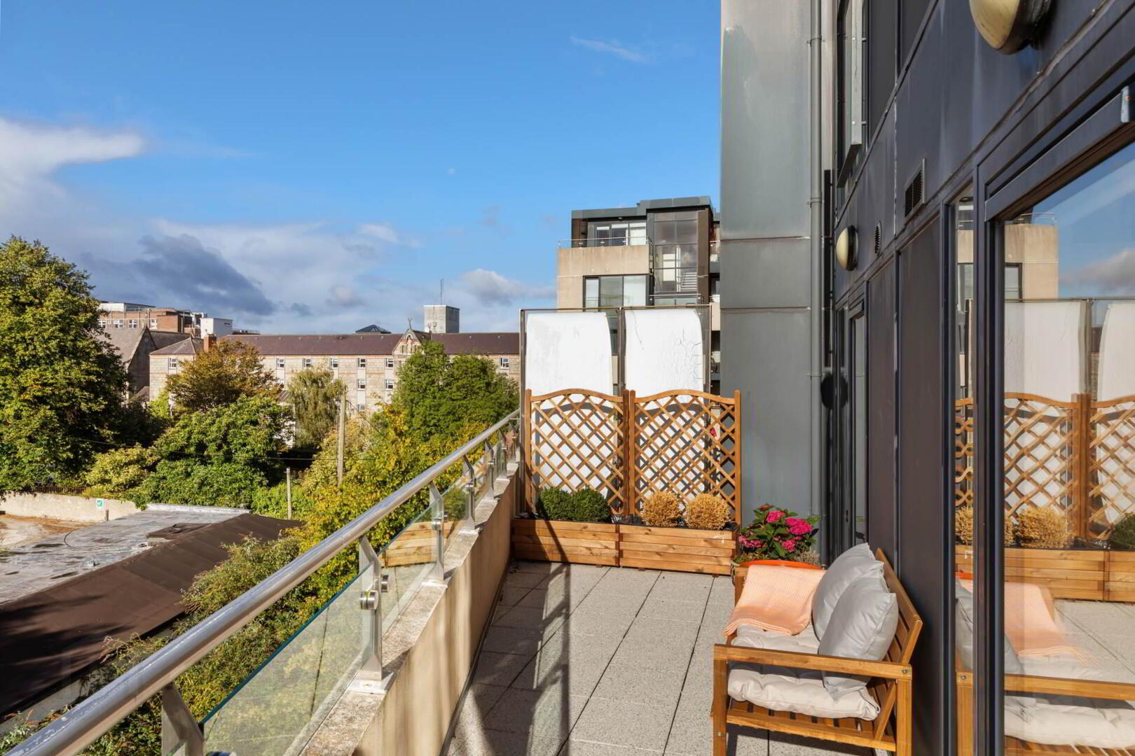 Apt, 132 Harbour View 13 of 18