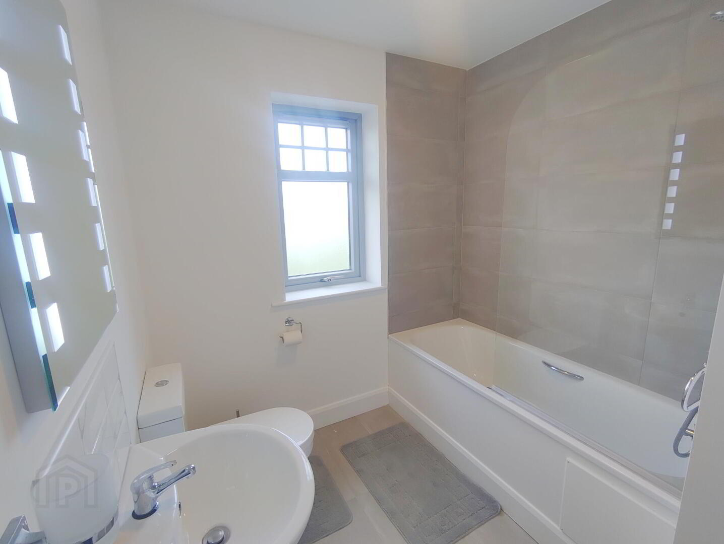 27 Abbey Way 19 of 25