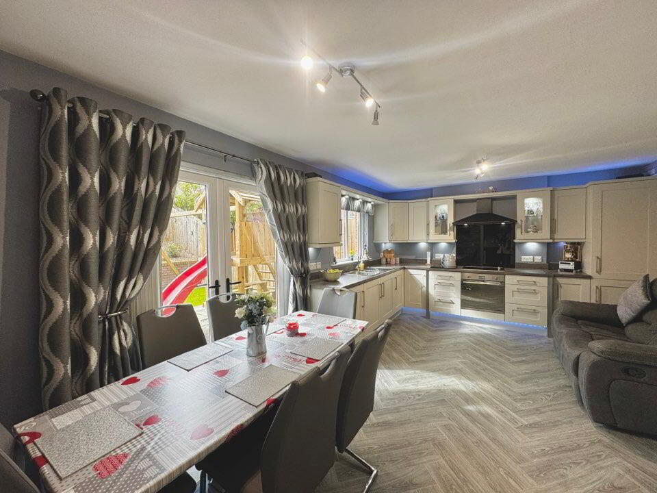 21 Carrowdoon Road 9 of 40