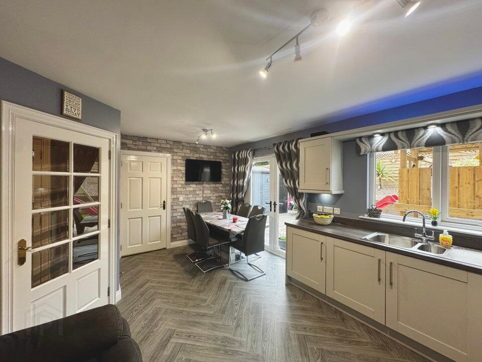 21 Carrowdoon Road 10 of 40