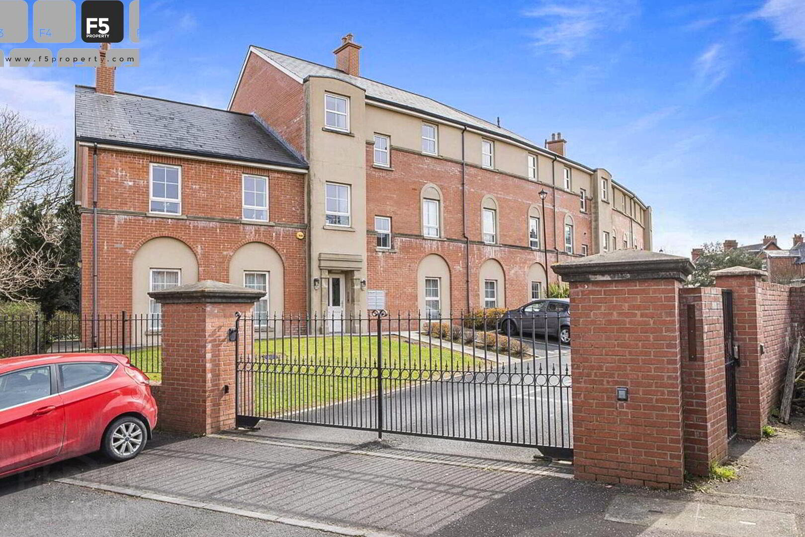 76 Milfort Mews 2 of 16