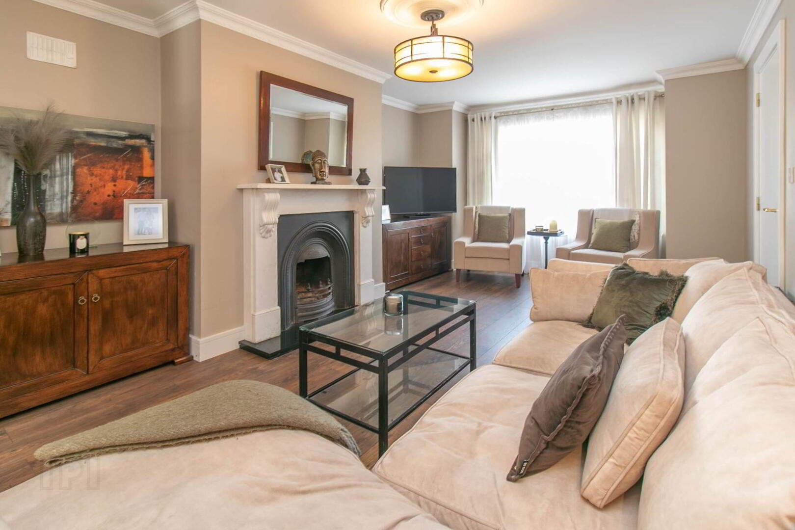 15 Landsdowne Manor 4 of 38