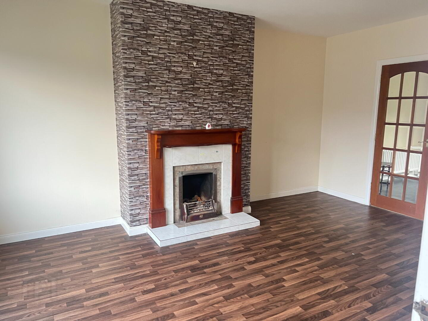 property description image