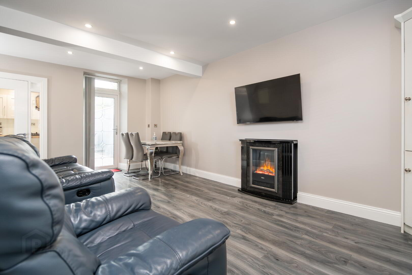 17 Maginn Avenue 2 of 25