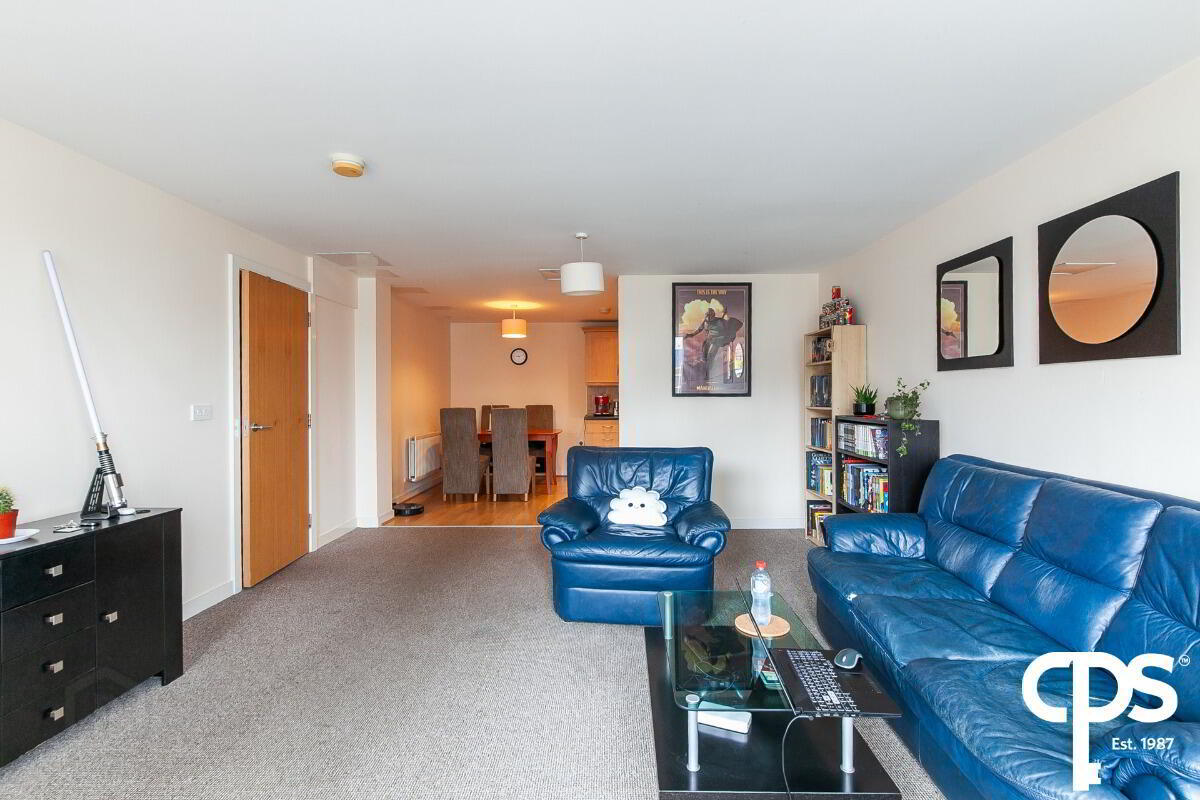 Apt 12, Shaftesbury Court 6 of 14