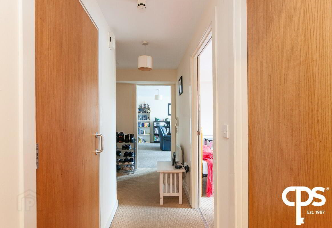 Apt 12, Shaftesbury Court 8 of 14