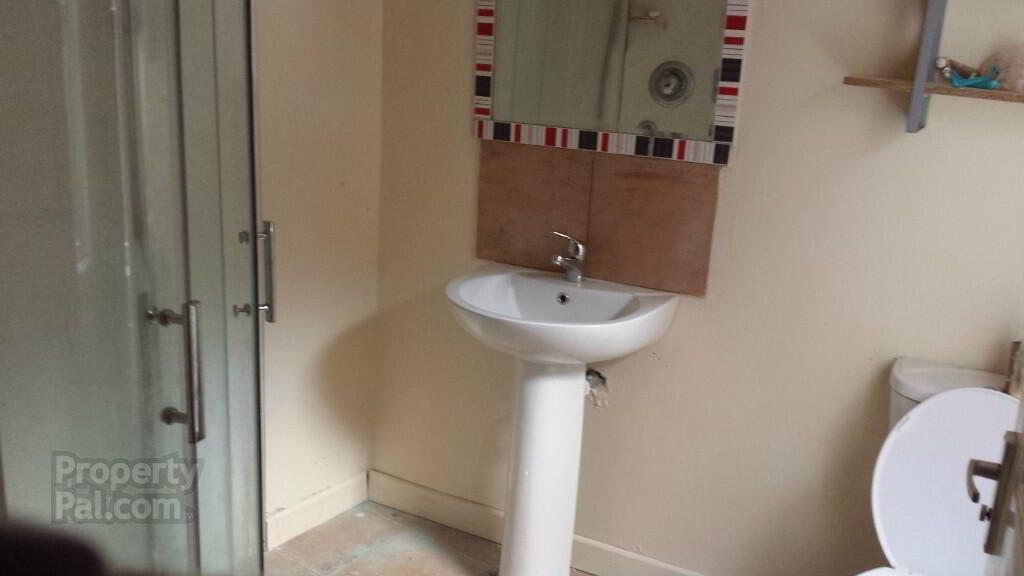 12 Tates Avenue 10 of 10