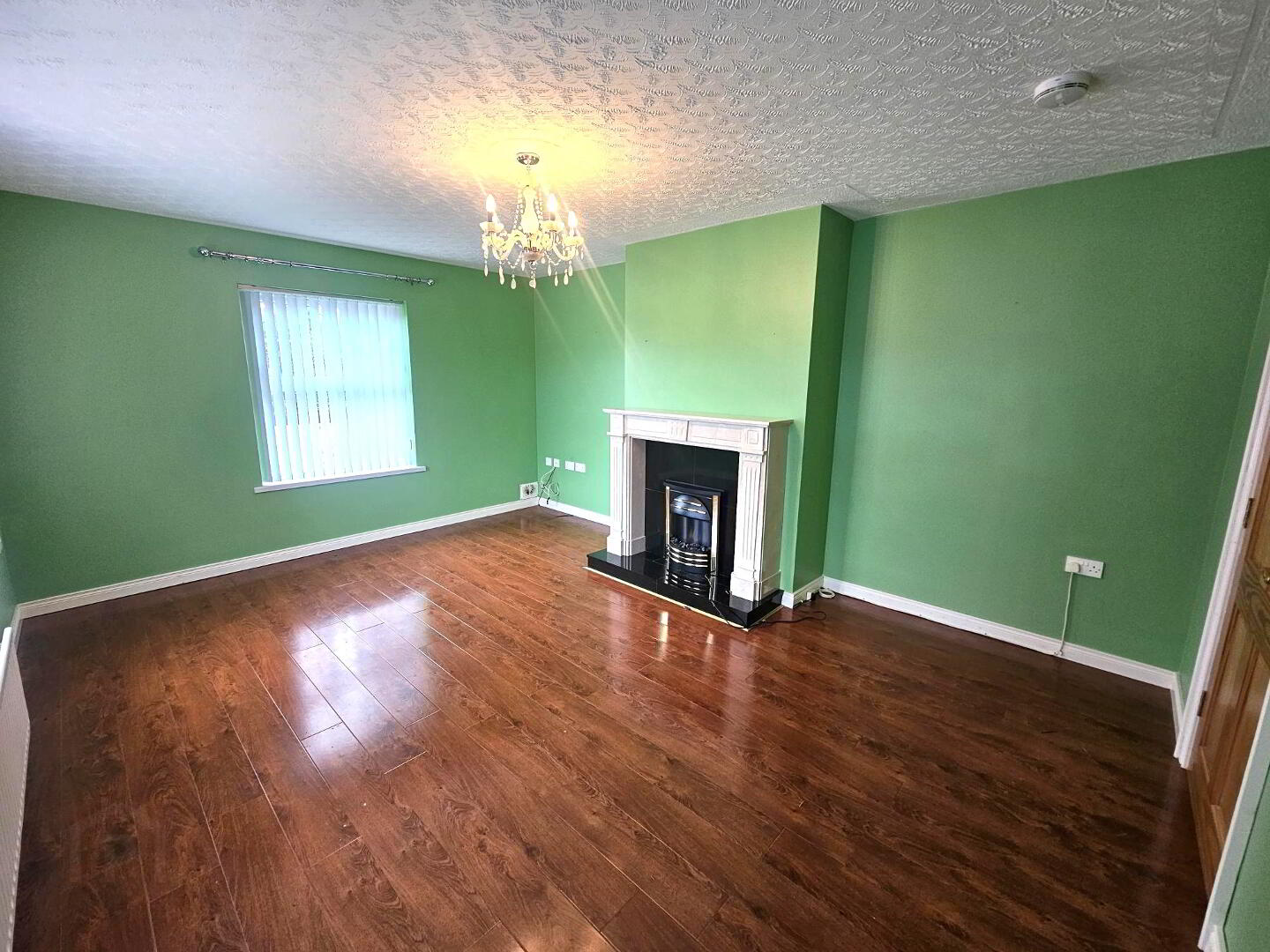 property description image