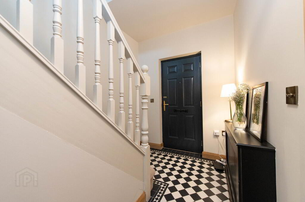 29 Tobar-Glen Crescent 2 of 29