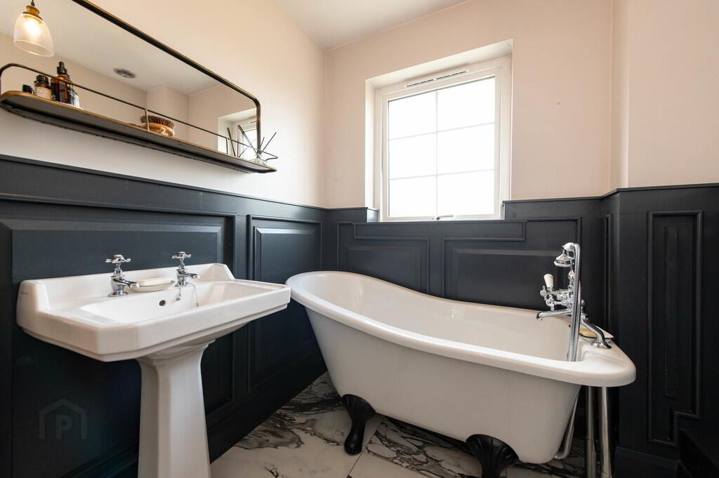 29 Tobar-Glen Crescent 25 of 29