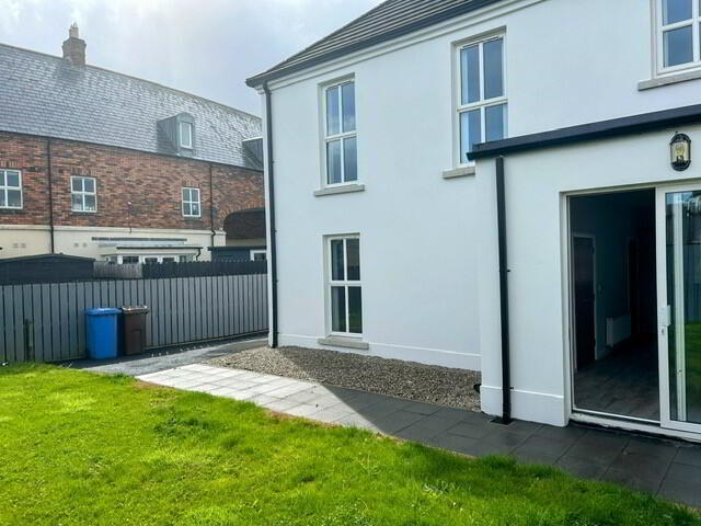 12 Shell Hill Court 7 of 14