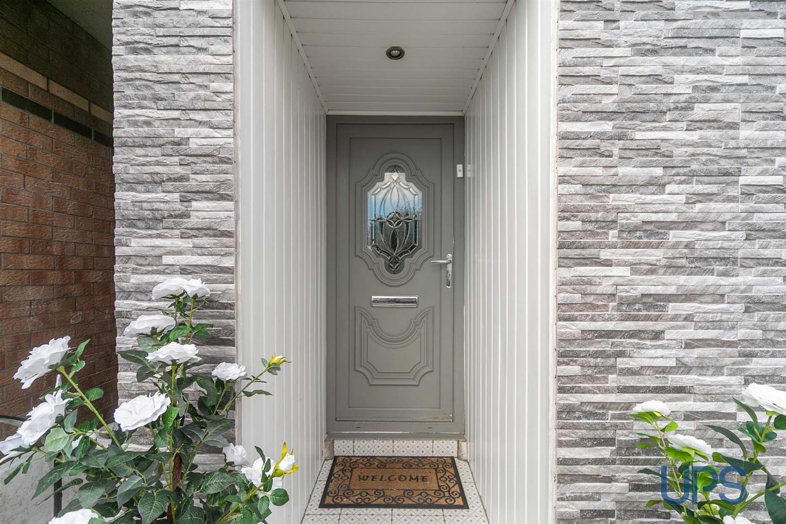 4 Valleyside Close 2 of 23