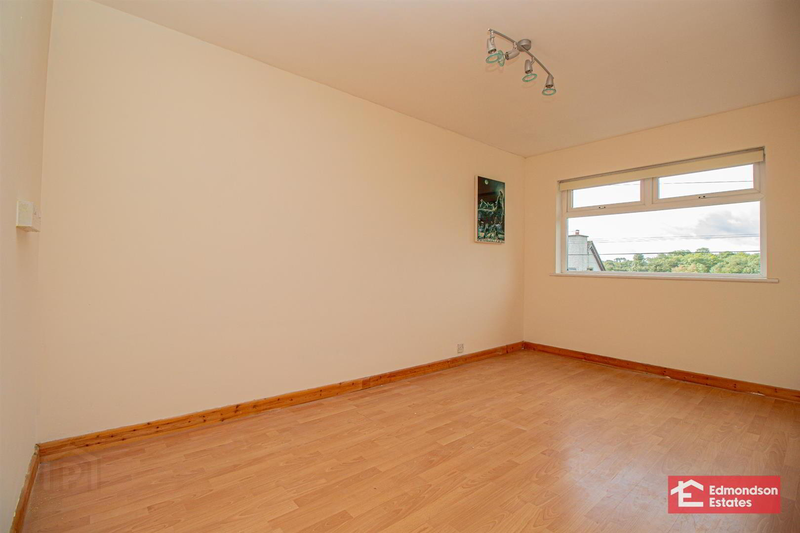 48 Straid Road 21 of 41