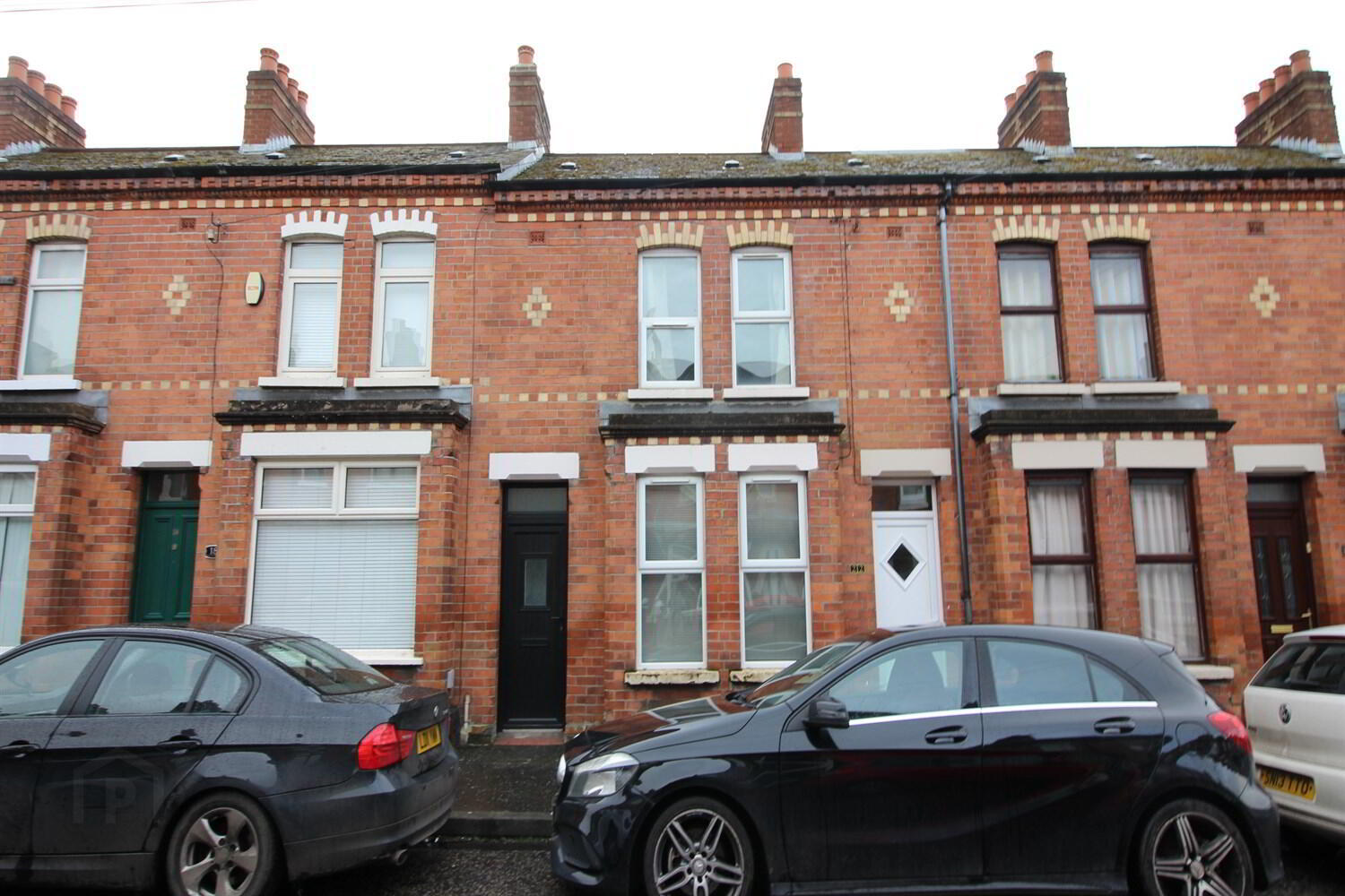 20 Meadowbank Place 1 of 8