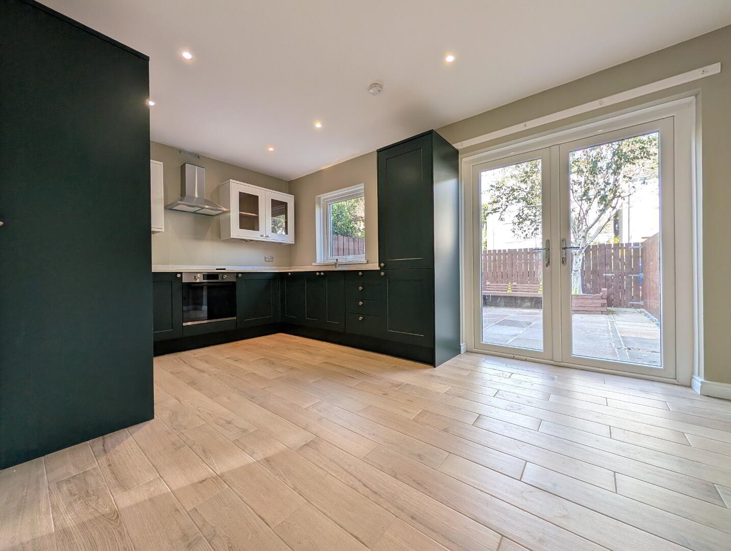 26 Roden Court 7 of 26