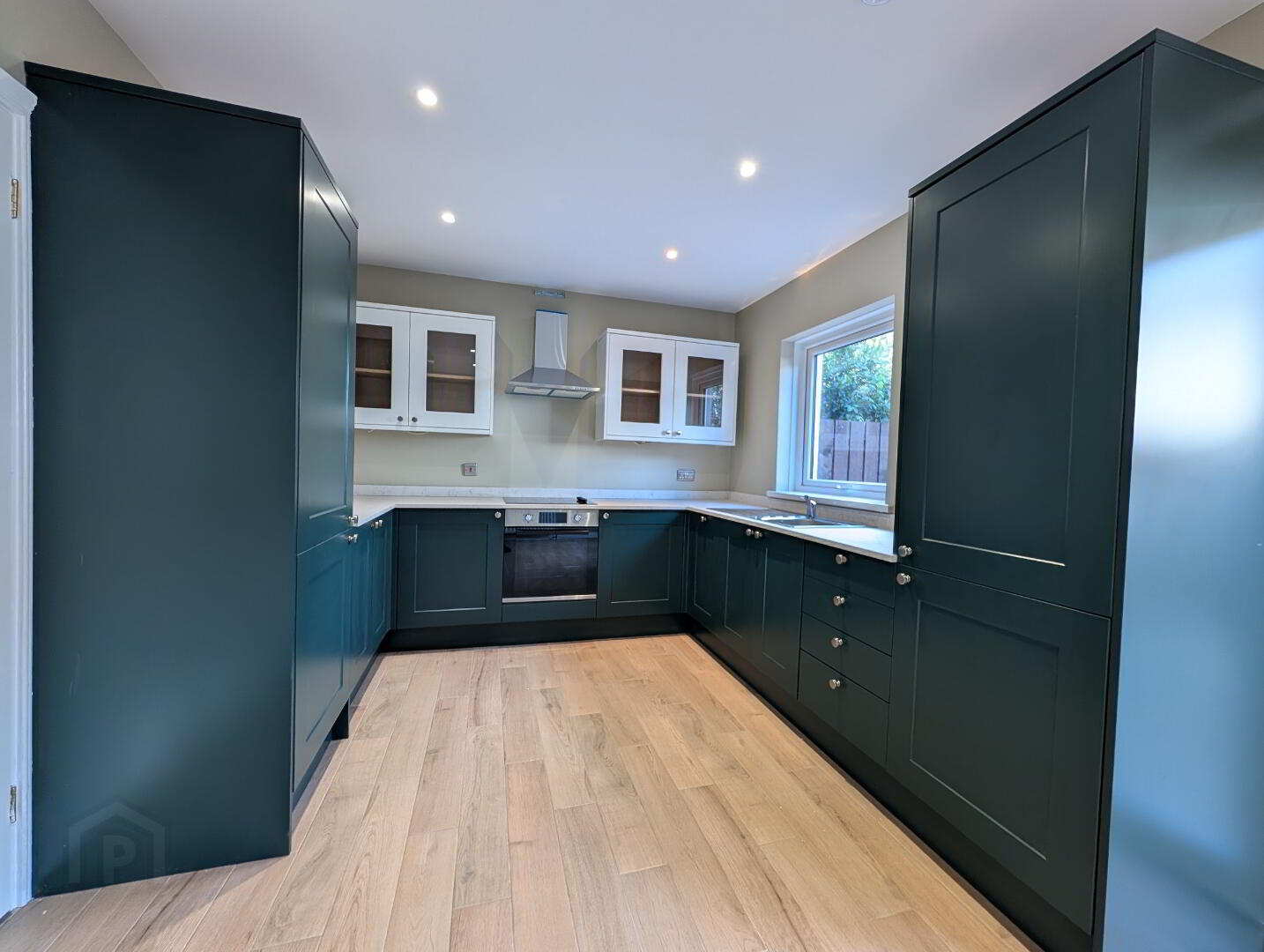 26 Roden Court 8 of 26