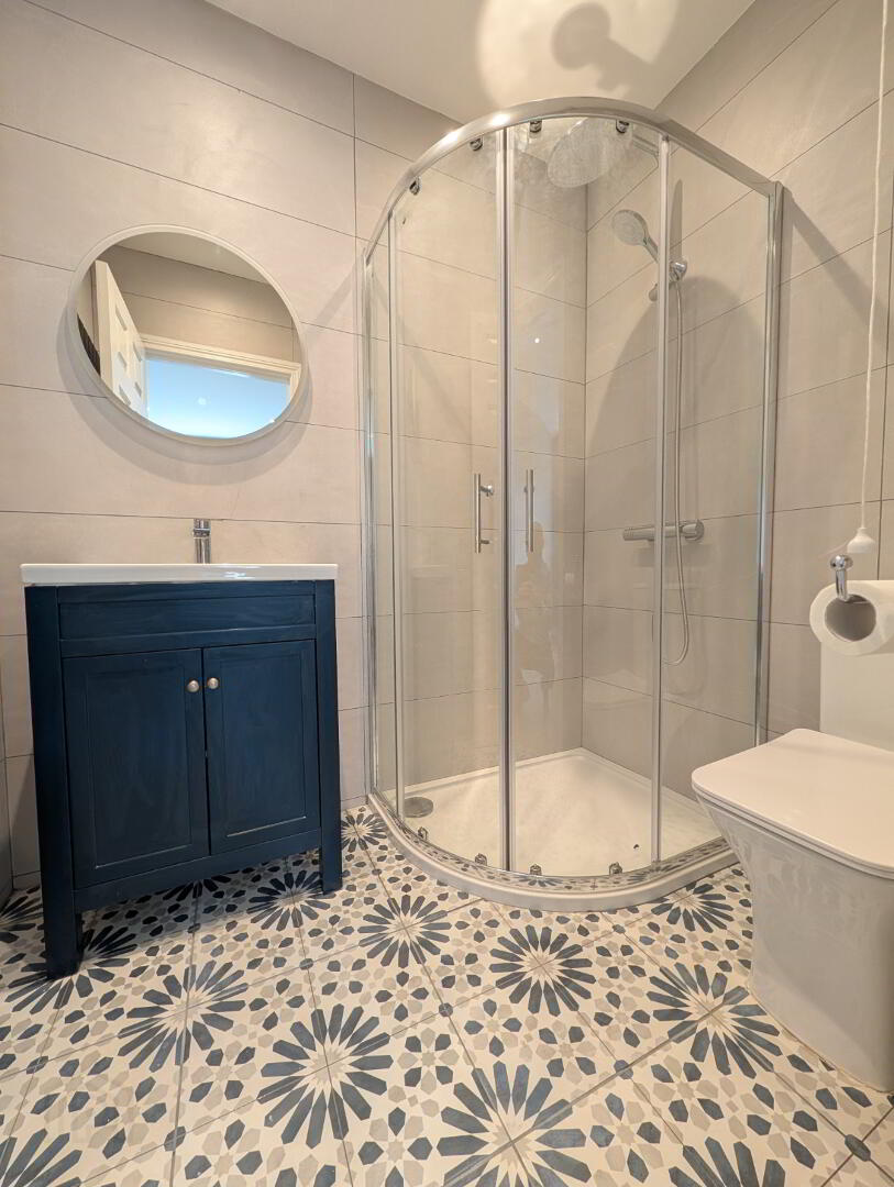 26 Roden Court 17 of 26